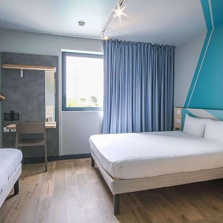 Ibis Budget Toulouse Labege Exterior photo